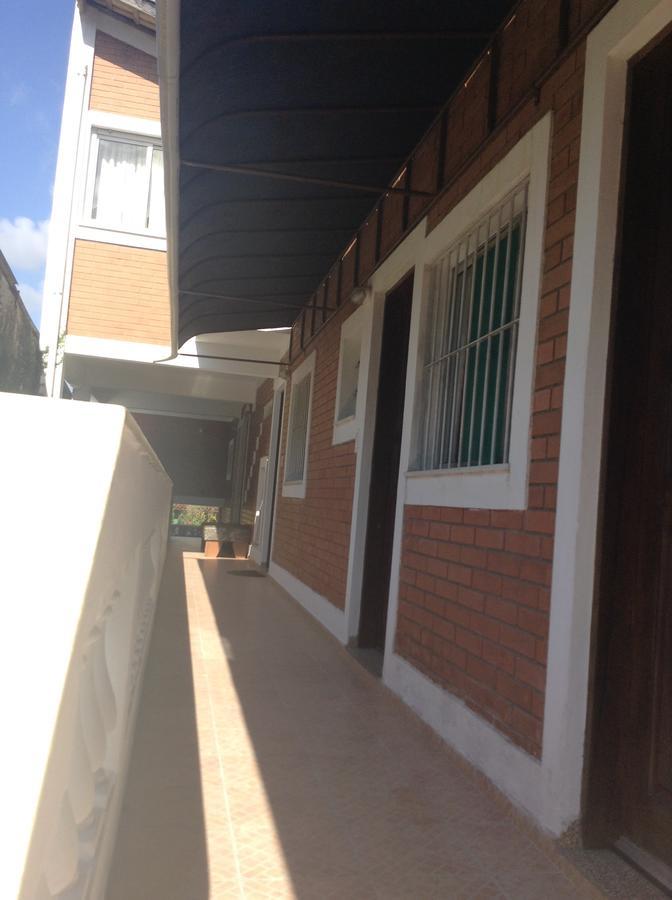 APTOS FAMILIA com AR CONDICIONADO UBATUBA Praia Pereque Acu Exterior foto